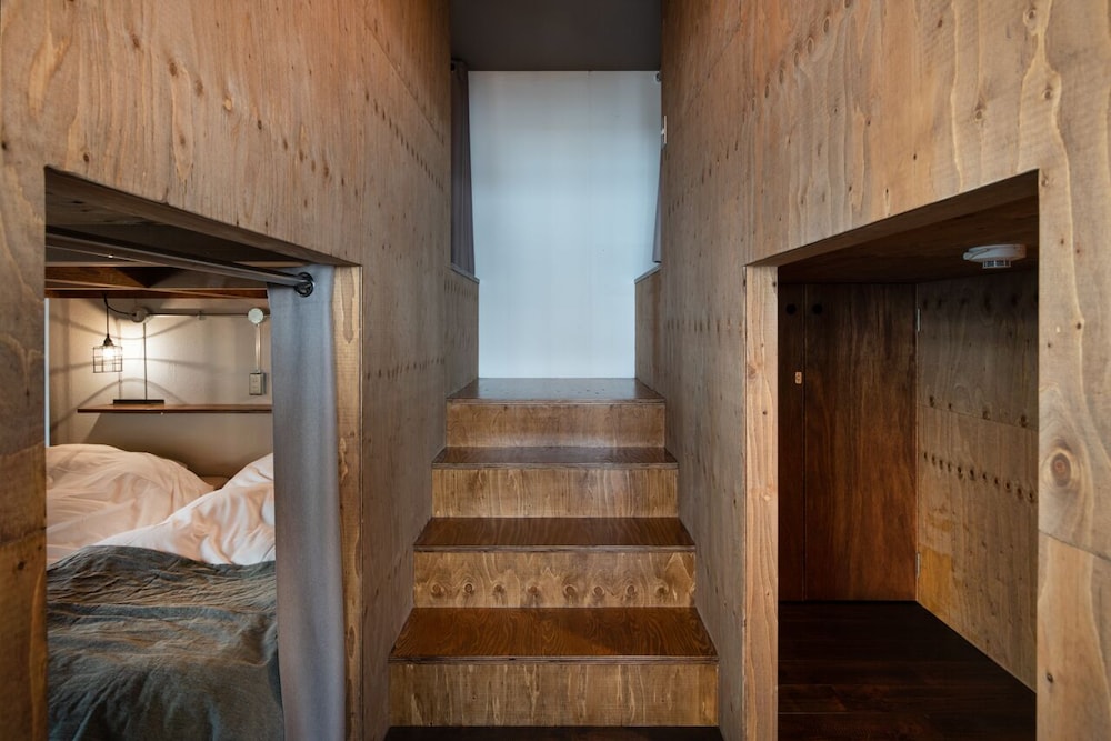RAKUNA INN 和 HONJO-AZUMABASHI 東京