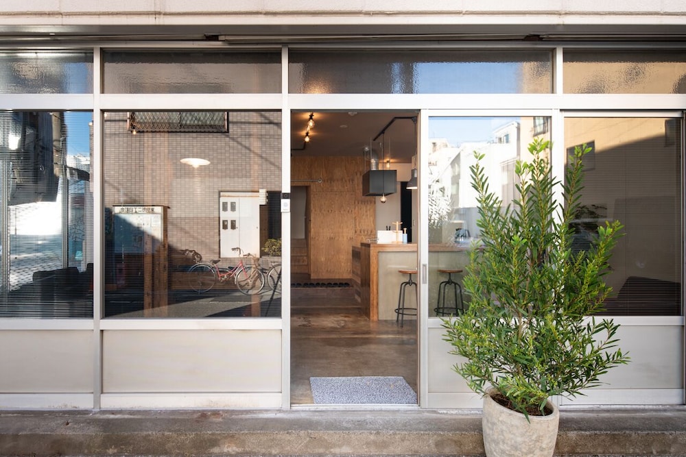 RAKUNA INN 和 HONJO-AZUMABASHI 東京