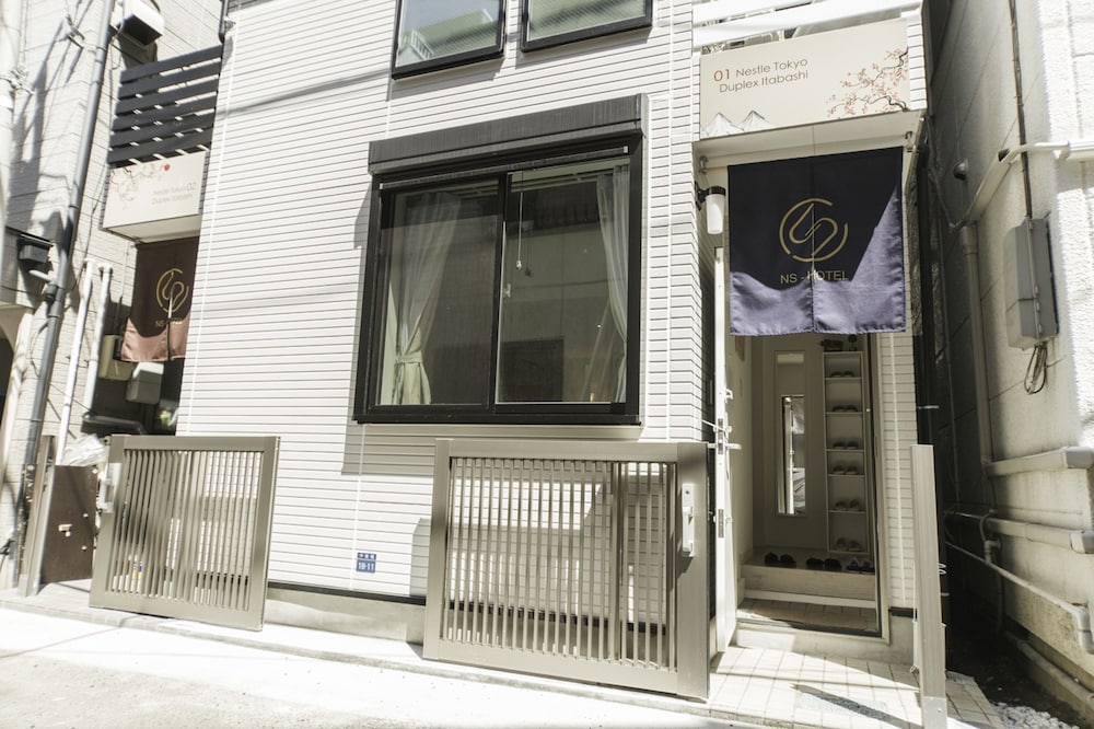 NESTLE TOKYO DUPLEX ITABASHI 01 東京