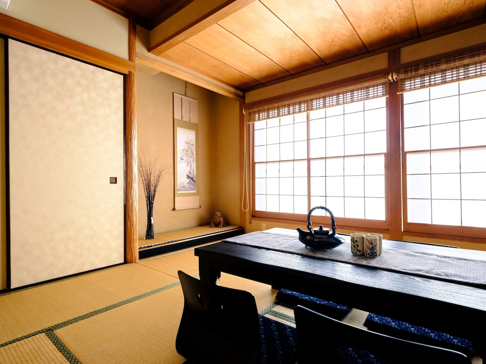 HOME N LOUNGE 東京