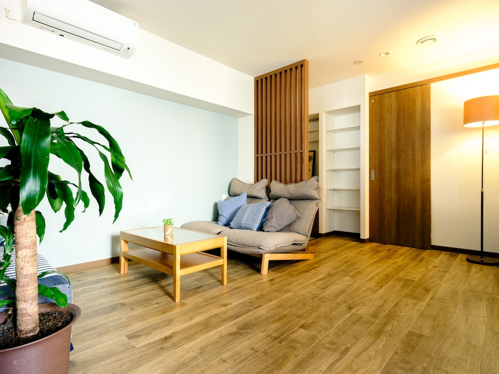 HOME N LOUNGE 東京