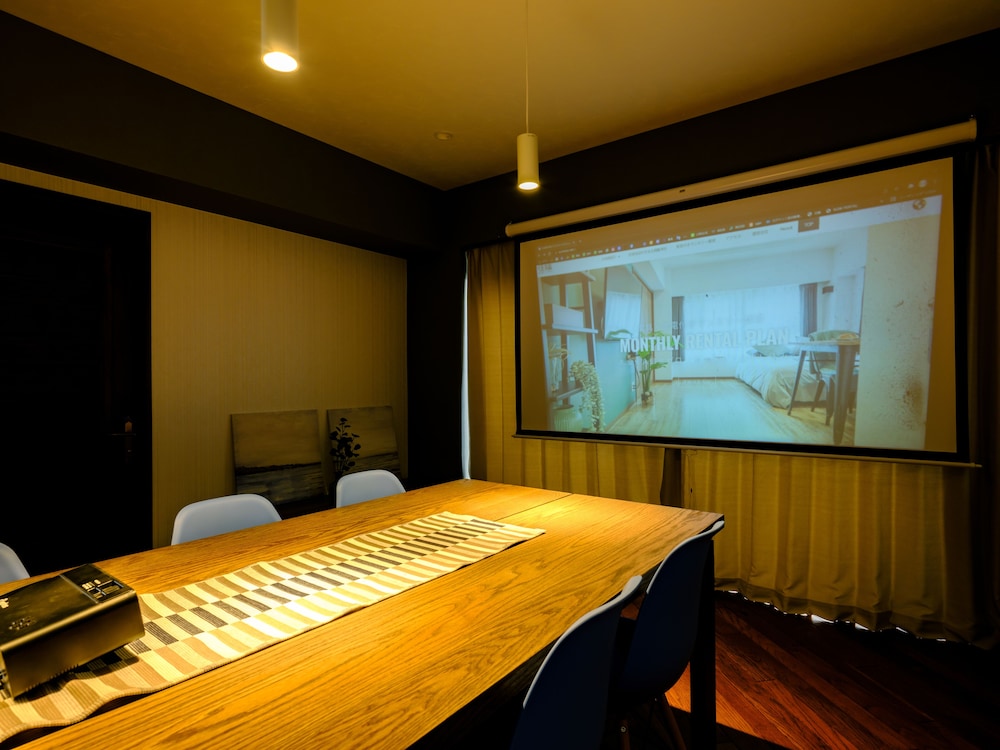 HOME N LOUNGE 東京