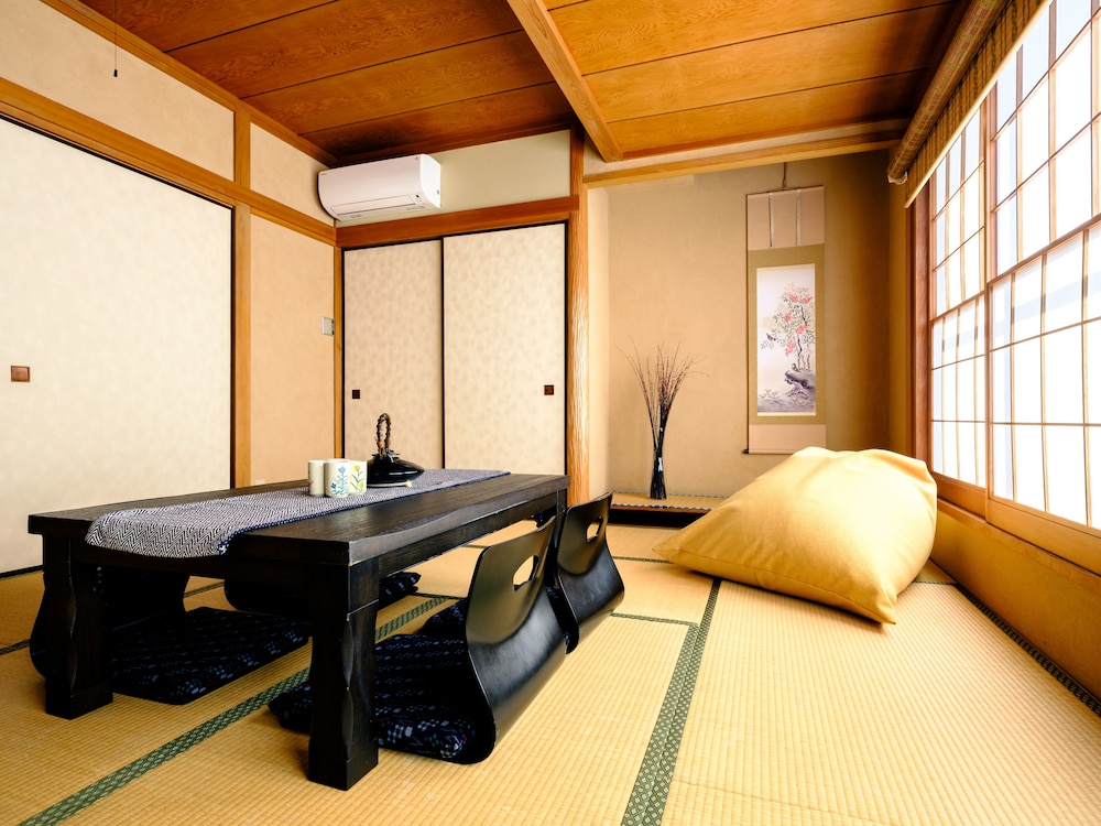 HOME N LOUNGE 東京