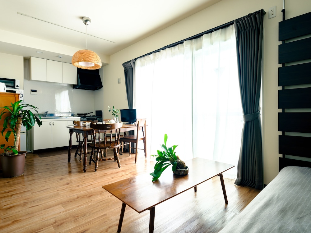 HOME N LOUNGE 東京