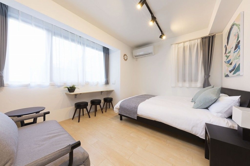 C2 MAISON PHILIPPE SHITAYA 203 東京