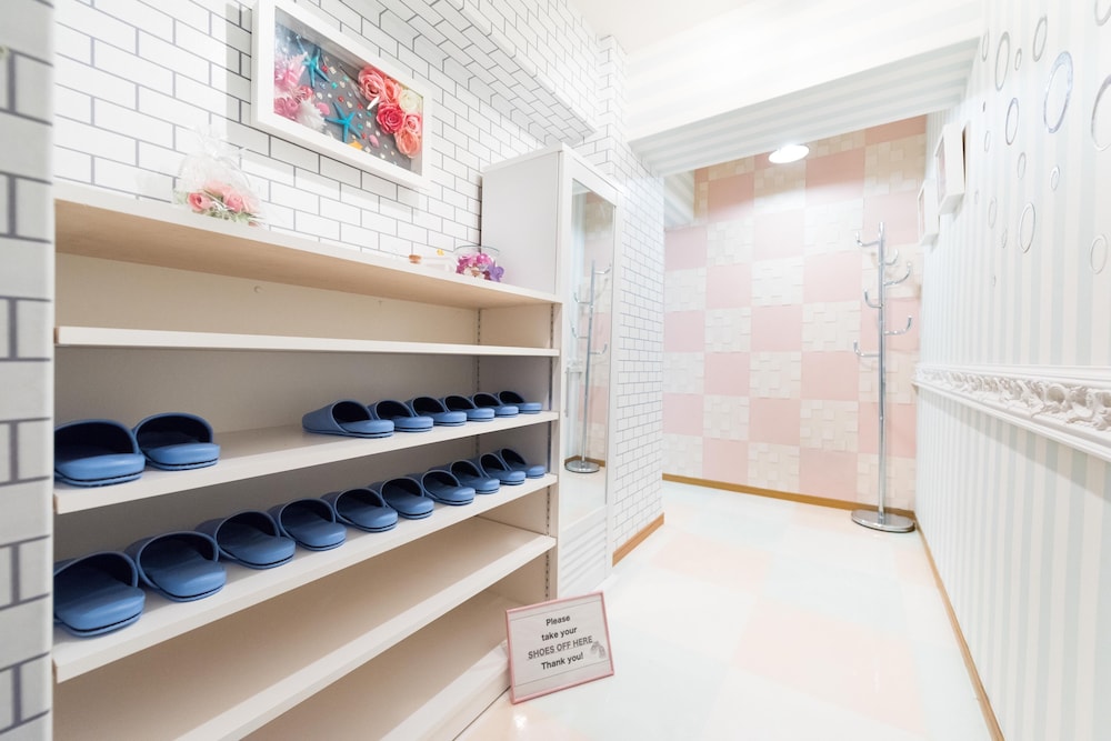 PAPILLON PARADIS HIGASHI-SHINJUKU 東京