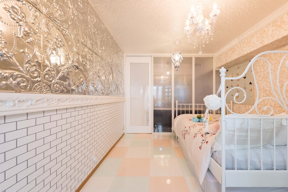 PAPILLON PARADIS HIGASHI-SHINJUKU 東京