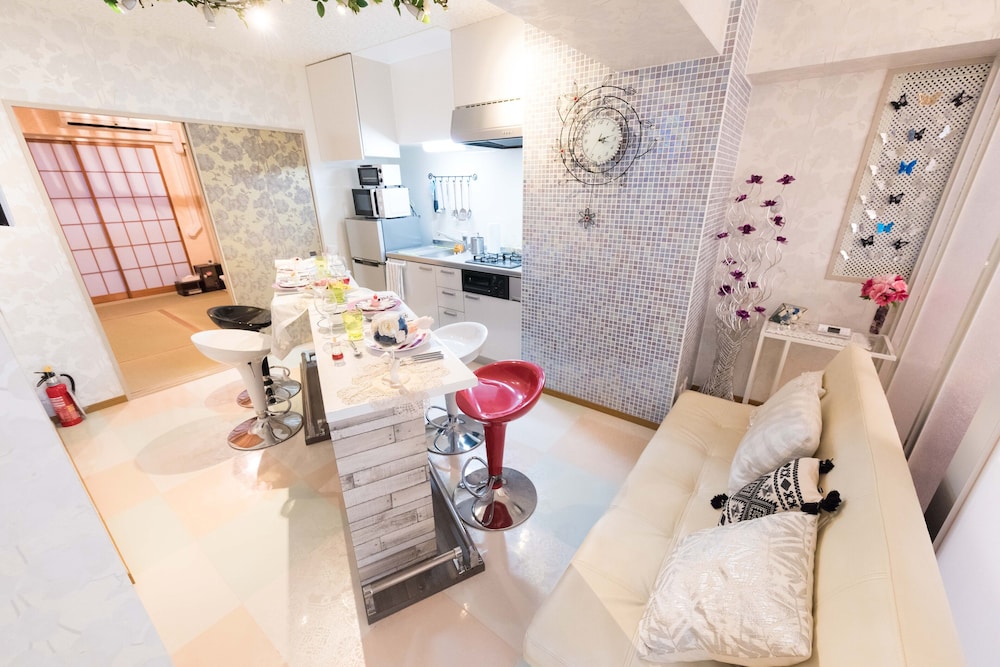 PAPILLON PARADIS HIGASHI-SHINJUKU 東京
