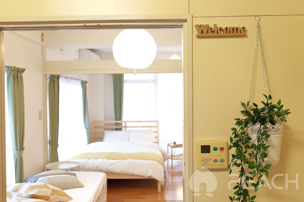 PEBLISS 紅 壱 東京