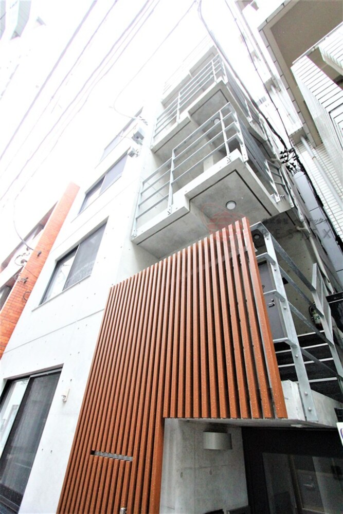 LAFFITTE 御徒町 東京