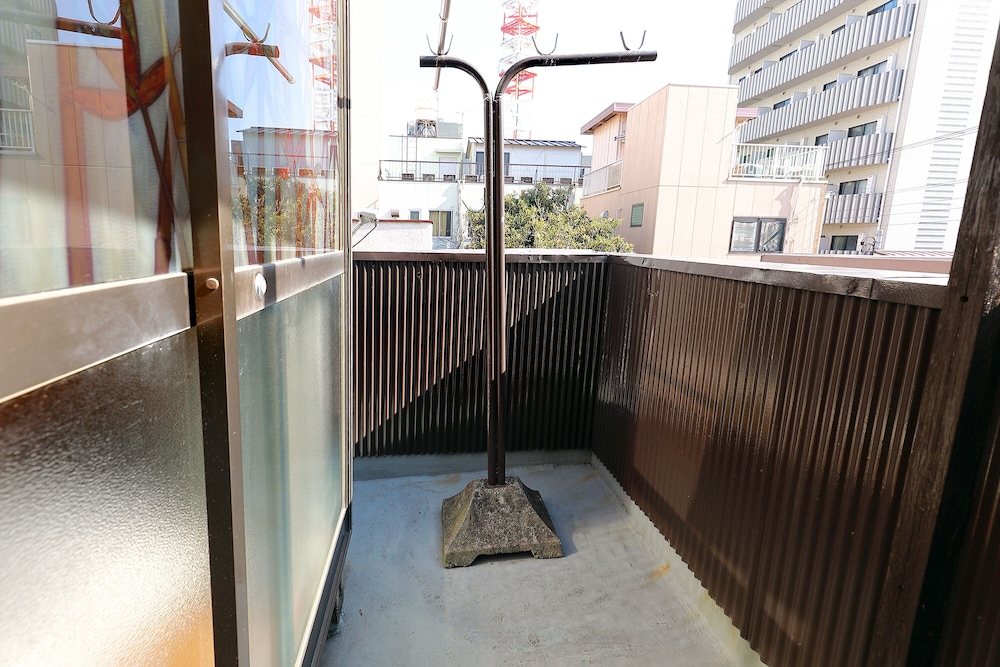 PEBLISS KUTSUROGI NO.1 東京