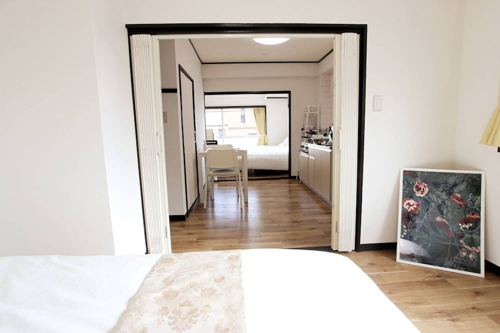 2-BEDROOM FLAT SHINJUKU 東京