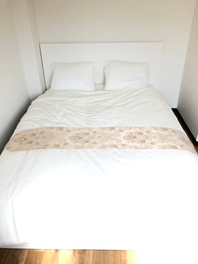 2-BEDROOM FLAT SHINJUKU 東京