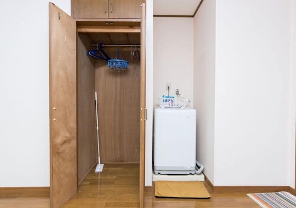 CENTRALLY LOCATED DELUXE FURNISHED.3 東京