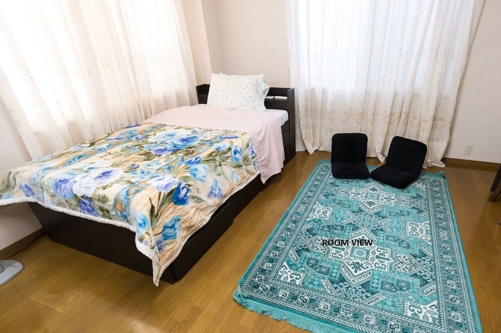 CENTRALLY LOCATED DELUXE FURNISHED.4 東京