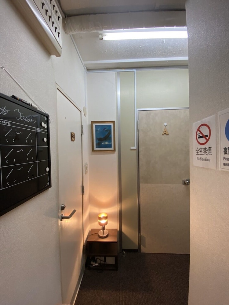 LIONS MANSION KABUKICHO THIRD 402 東京