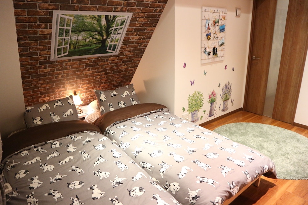SHINJUKU A ROOM 東京