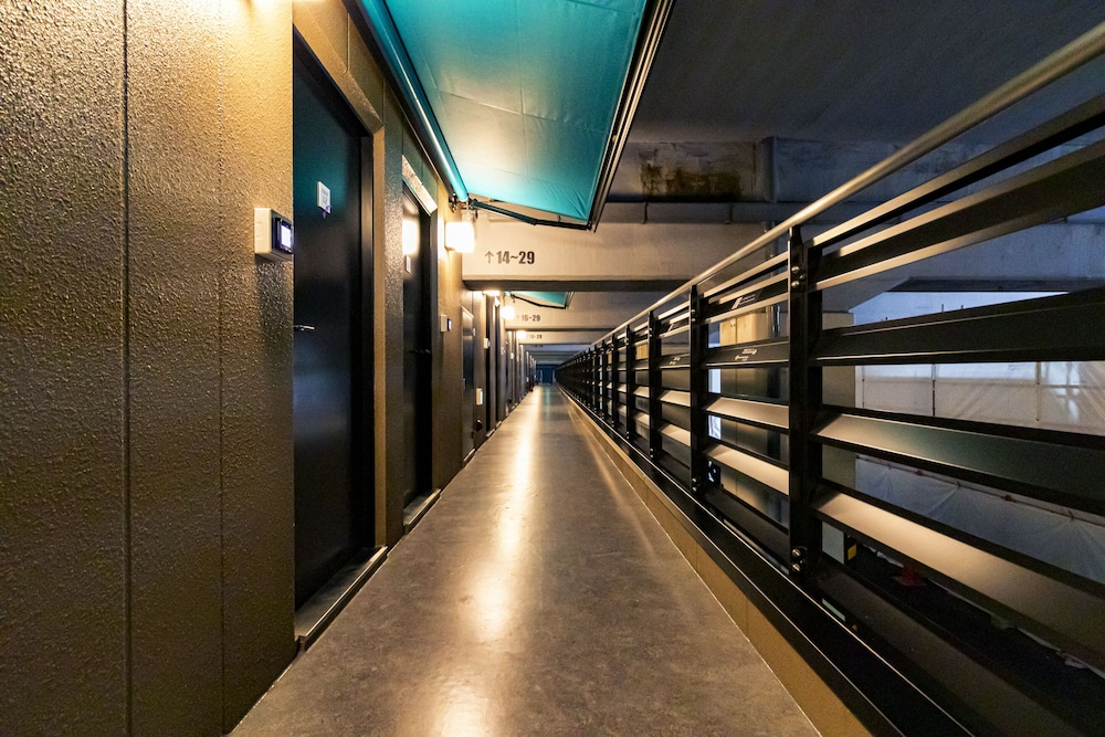 UNDER RAILWAY HOTEL AKIHABARA 東京
