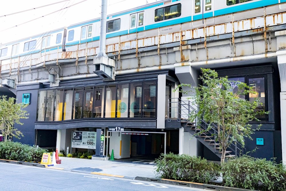 UNDER RAILWAY HOTEL AKIHABARA 東京