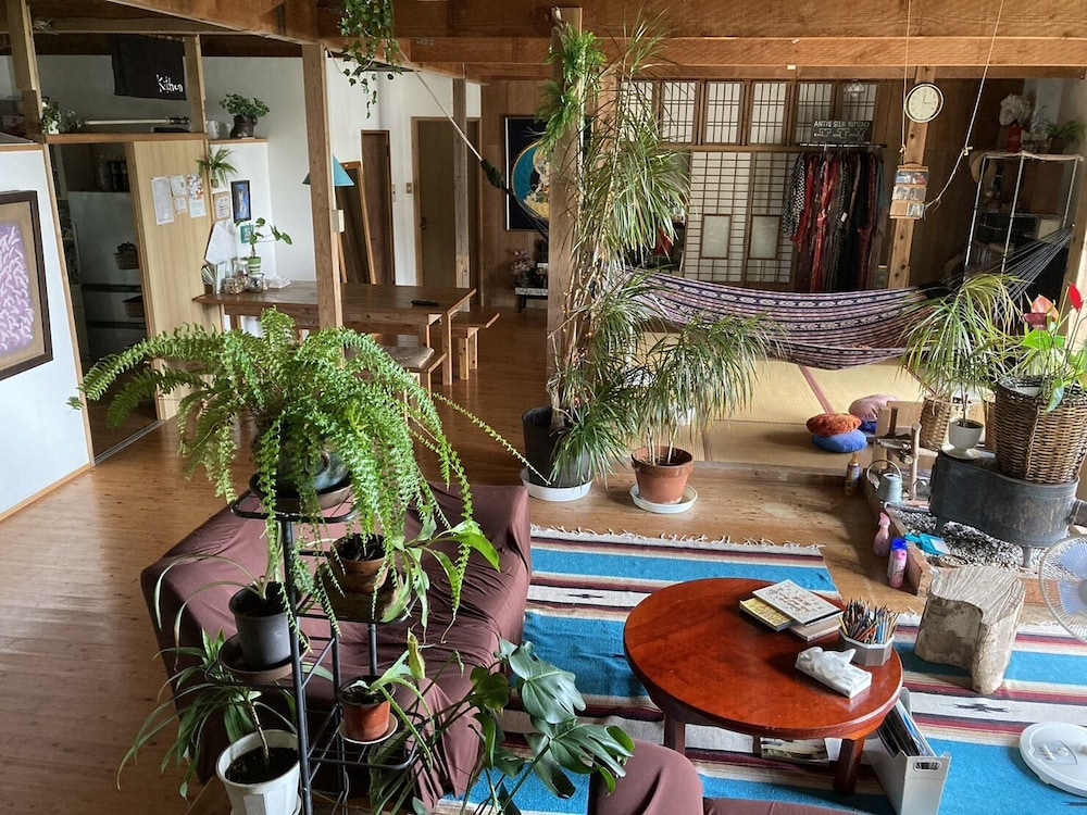 銀河荘-GALAXY GUESTHOUSE 12歳以下不可 東京