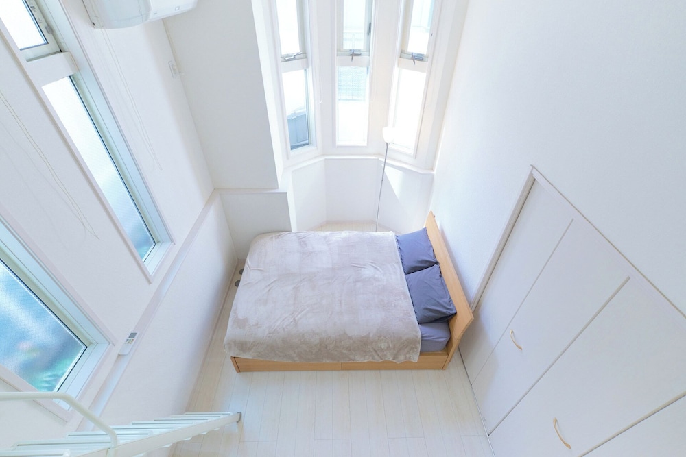 SOSHIGAYA APARTMENT 東京