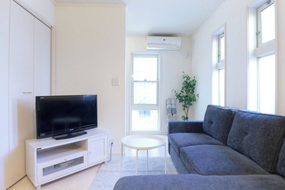 SOSHIGAYA APARTMENT 東京