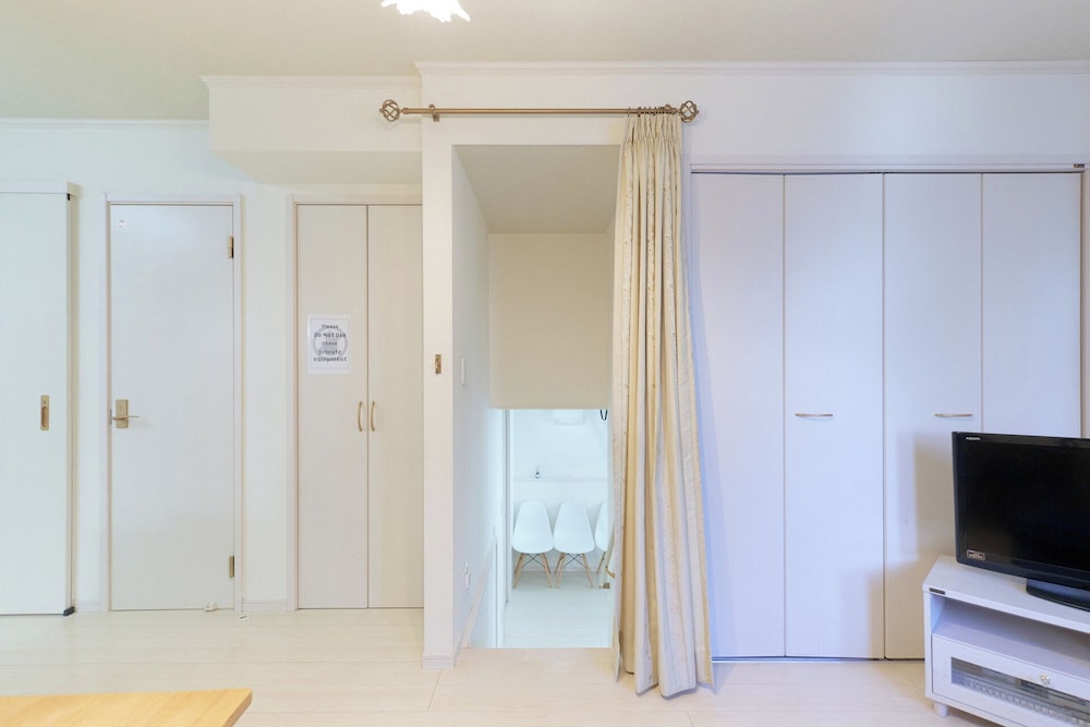 SOSHIGAYA APARTMENT 東京