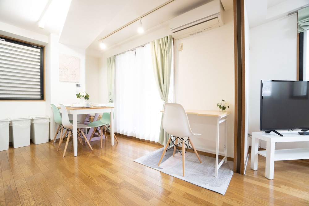 ELLE’S SHIROKANE GUEST HOUSE 東京