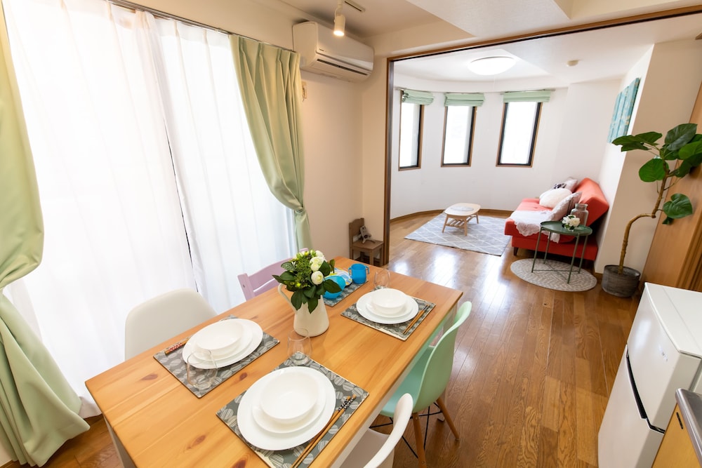 ELLE’S SHIROKANE GUEST HOUSE 東京