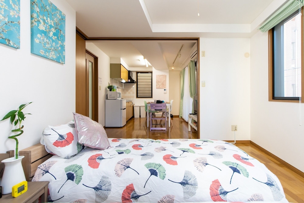 ELLE’S SHIROKANE GUEST HOUSE 東京