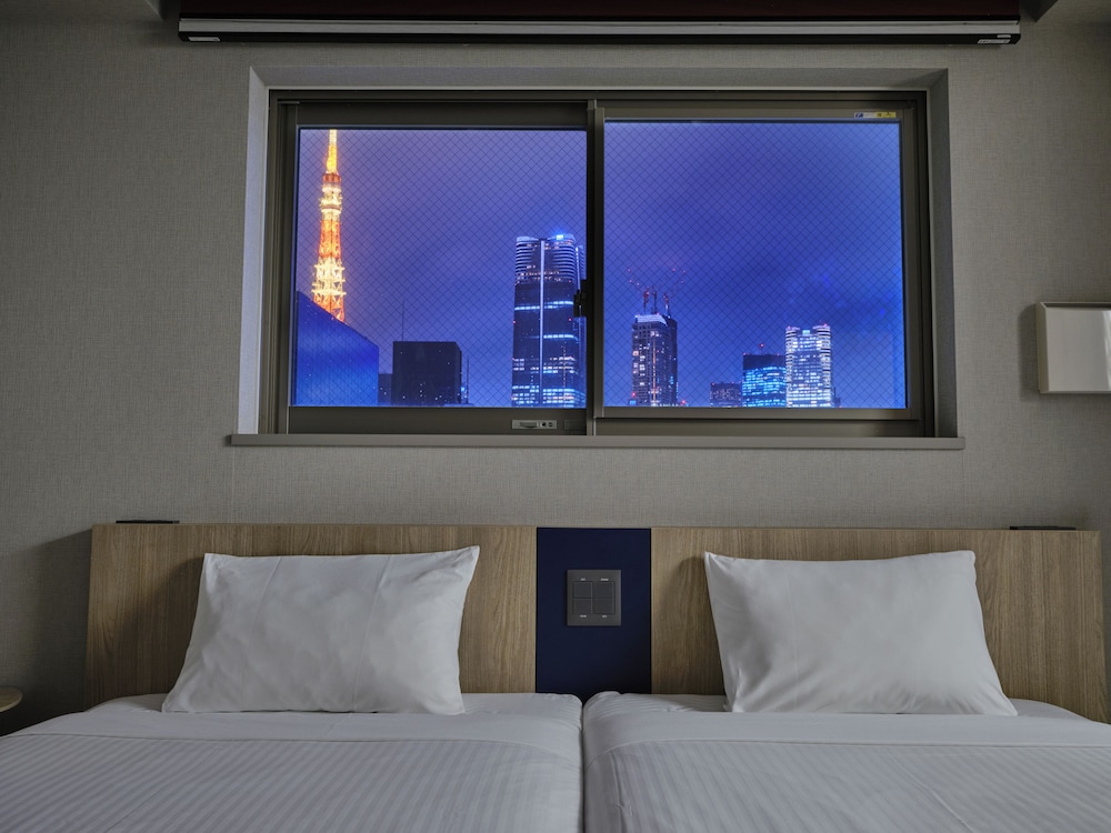 MONDAY APART 浜松町大門 東京