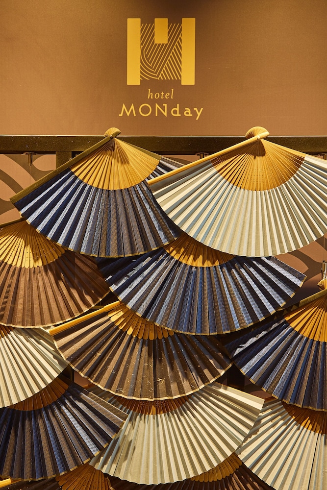MONDAY APART 浜松町大門 東京