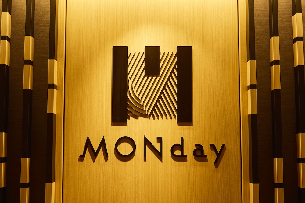 MONDAY APART 浜松町大門 東京