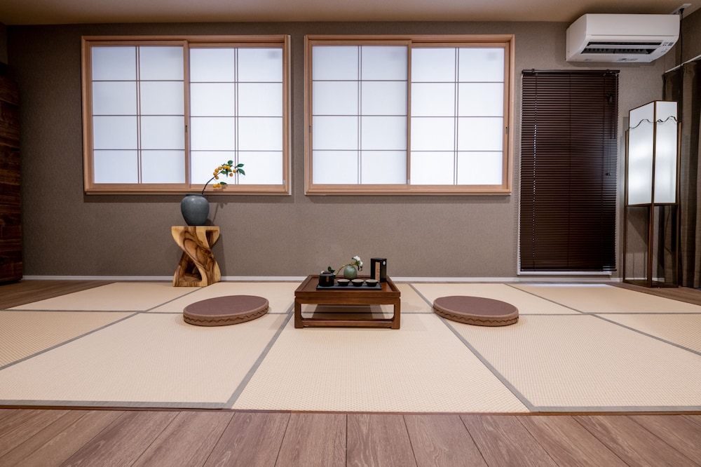 ZAITO TOKYO YOKOKAWA ECONOMY INN 東京