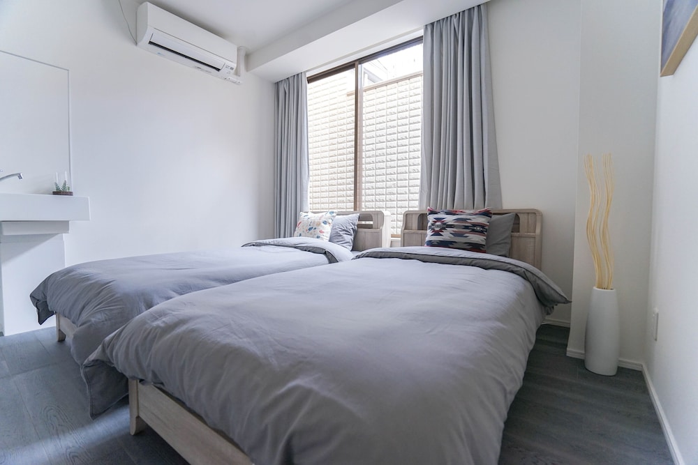 ZAITO TOKYO YOKOKAWA ECONOMY INN 東京