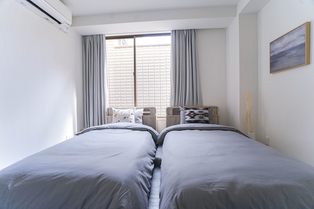ZAITO TOKYO YOKOKAWA ECONOMY INN 東京