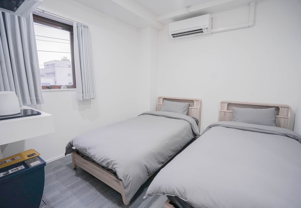 ZAITO TOKYO YOKOKAWA ECONOMY INN 東京