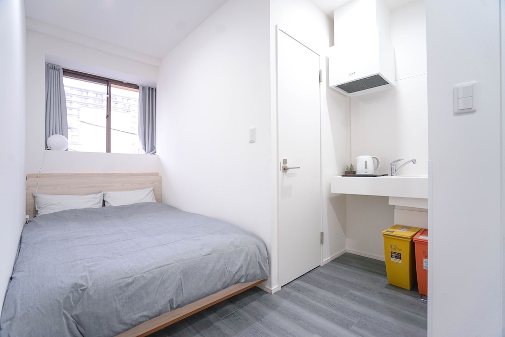 ZAITO TOKYO YOKOKAWA ECONOMY INN 東京