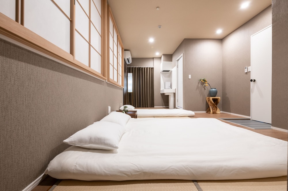 ZAITO TOKYO YOKOKAWA ECONOMY INN 東京