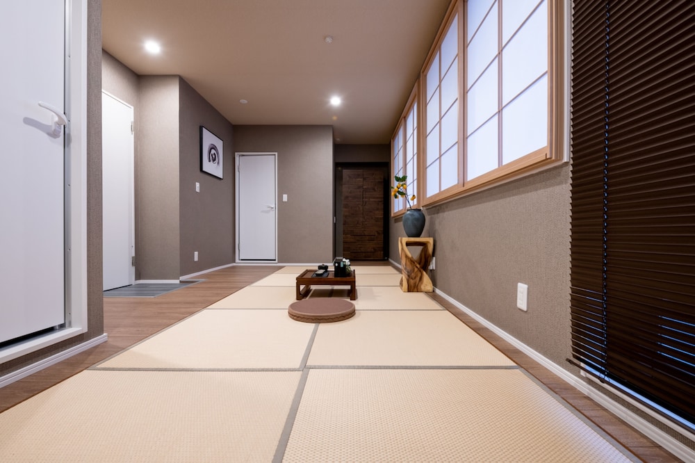 ZAITO TOKYO YOKOKAWA ECONOMY INN 東京