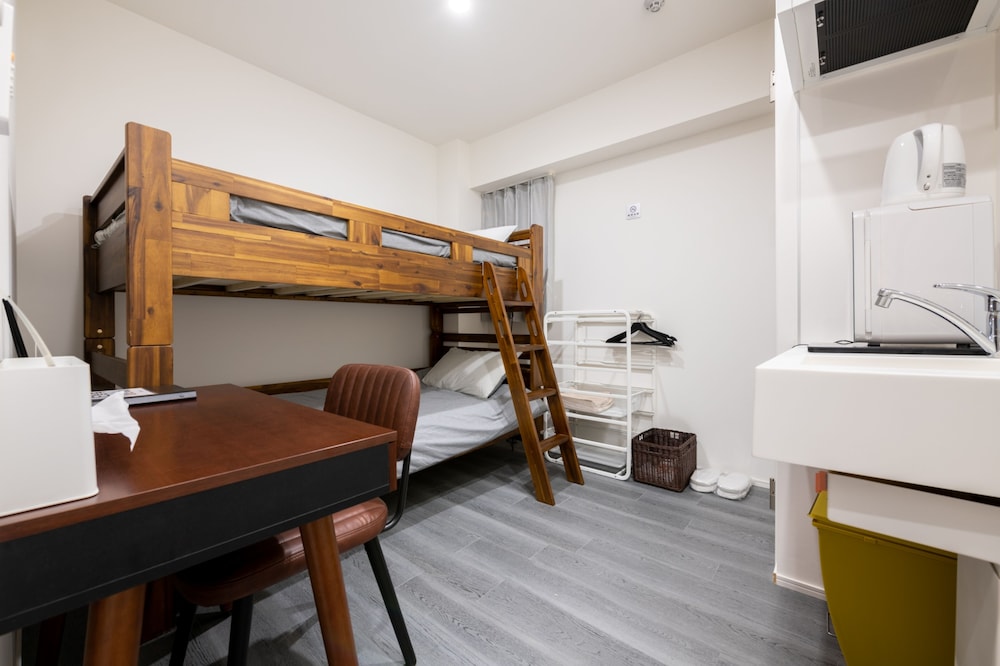 ZAITO TOKYO YOKOKAWA ECONOMY INN 東京