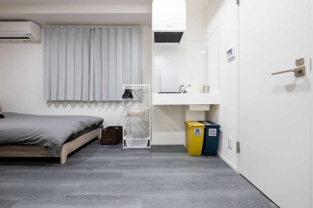 ZAITO TOKYO YOKOKAWA ECONOMY INN 東京