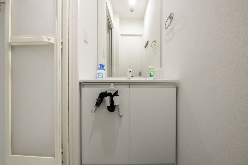 ZAITO TOKYO YOKOKAWA ECONOMY INN 東京