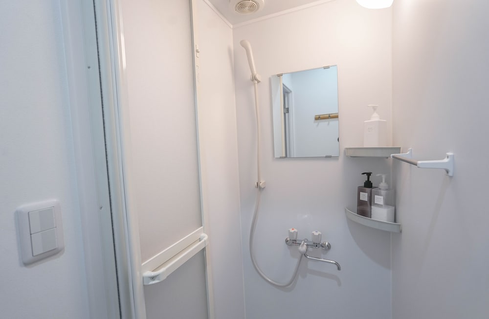 ZAITO TOKYO YOKOKAWA ECONOMY INN 東京