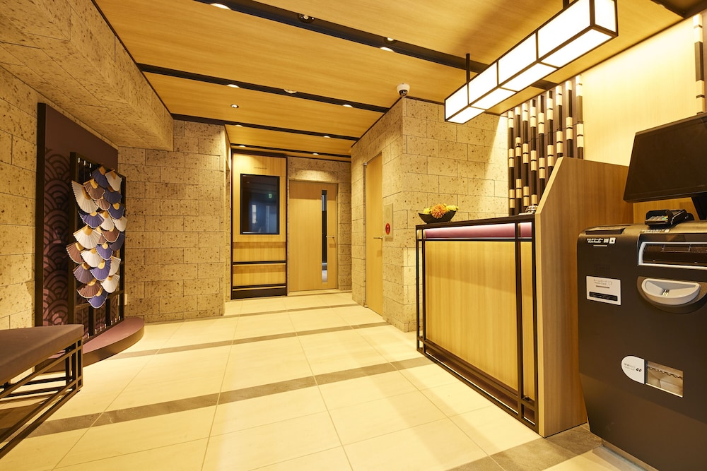 MONDAY APART PREMIUM 浜松町 東京