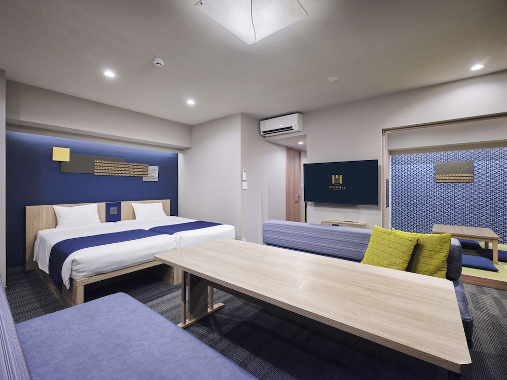 MONDAY APART PREMIUM 浜松町 東京