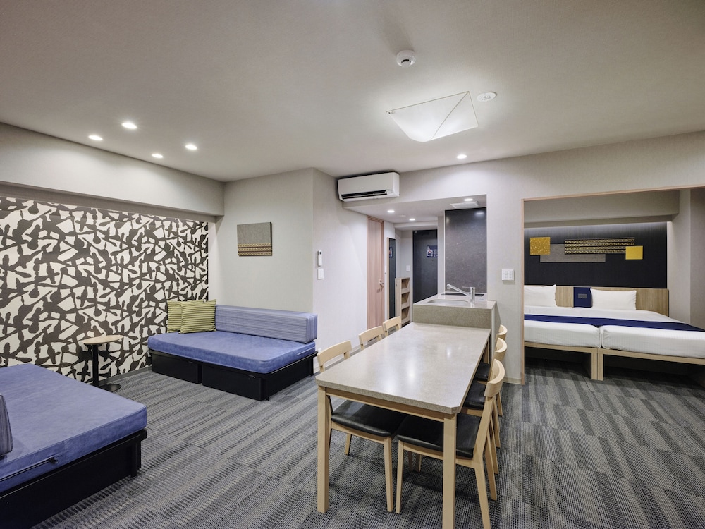MONDAY APART PREMIUM 浜松町 東京