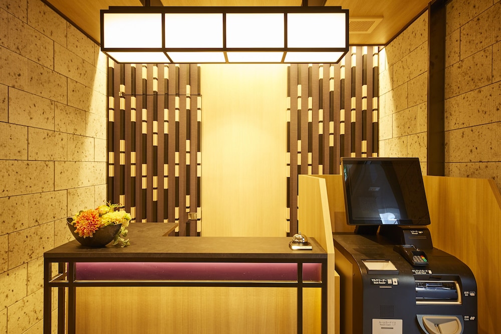 MONDAY APART PREMIUM 浜松町 東京