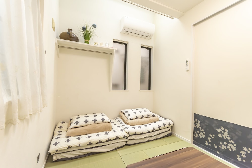 SHINJUKU-OKUBO HOUSE 東京
