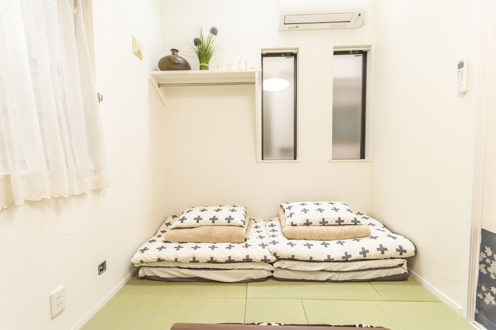SHINJUKU-OKUBO HOUSE 東京